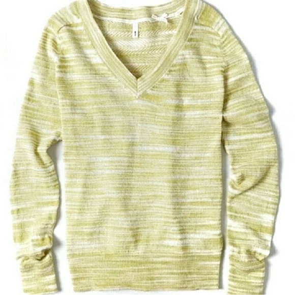 Anthropologie Sweaters - Anthropologie Moth Marled v-neck pullover sweater